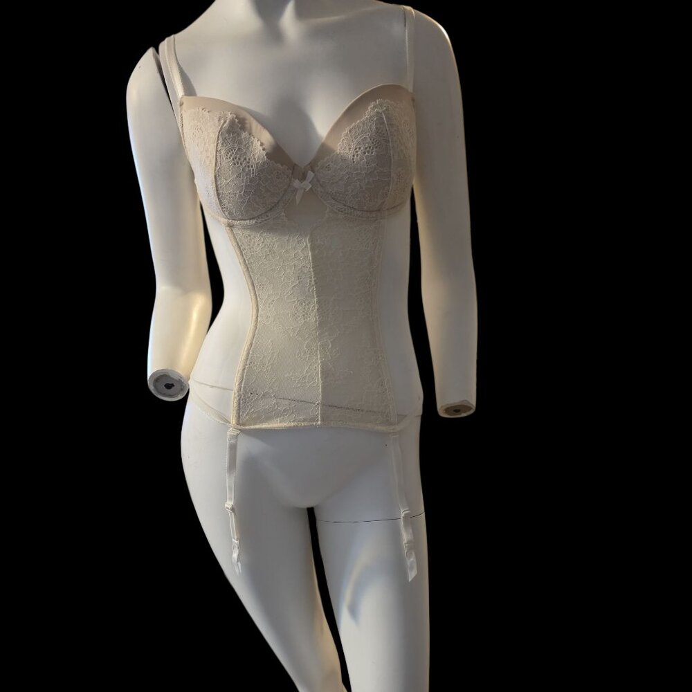 NWT Victoria's Secret Bridal Bustier 34C Lace & Mesh